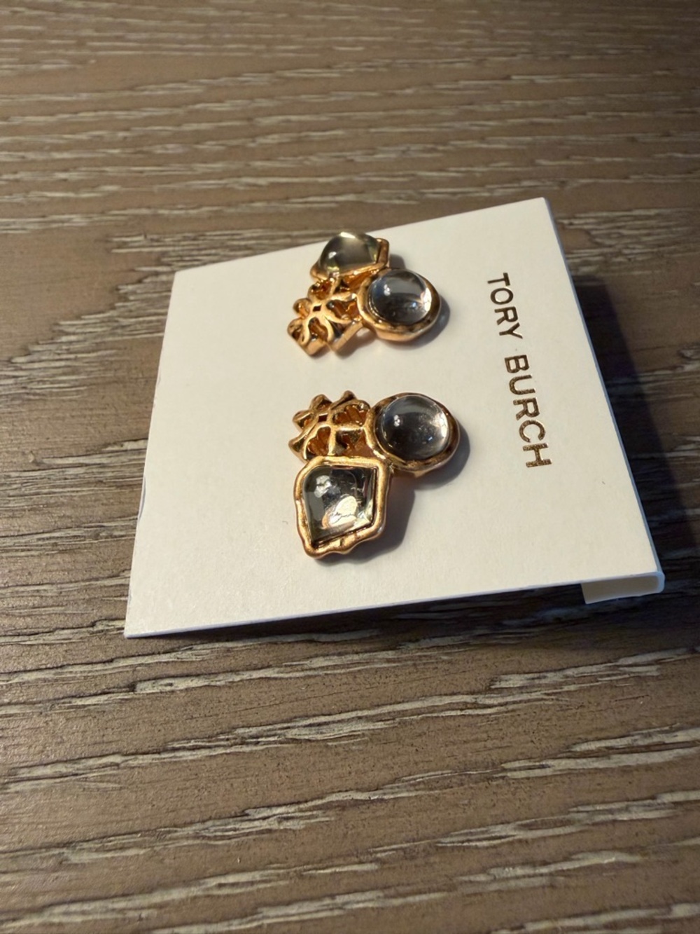 Tory Burch - Gold-Tone Logo & Crystal Drop Earrings - Picture 3 of 3